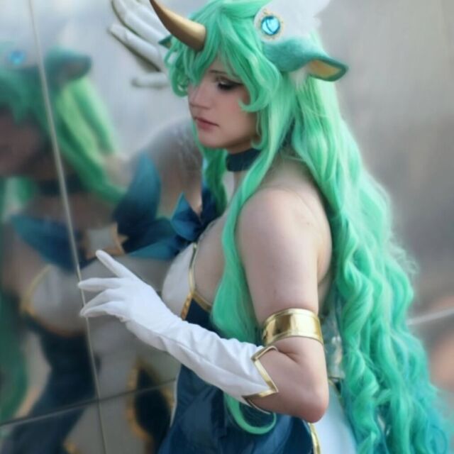 Фото @lurixx.cos на Geniro Gram