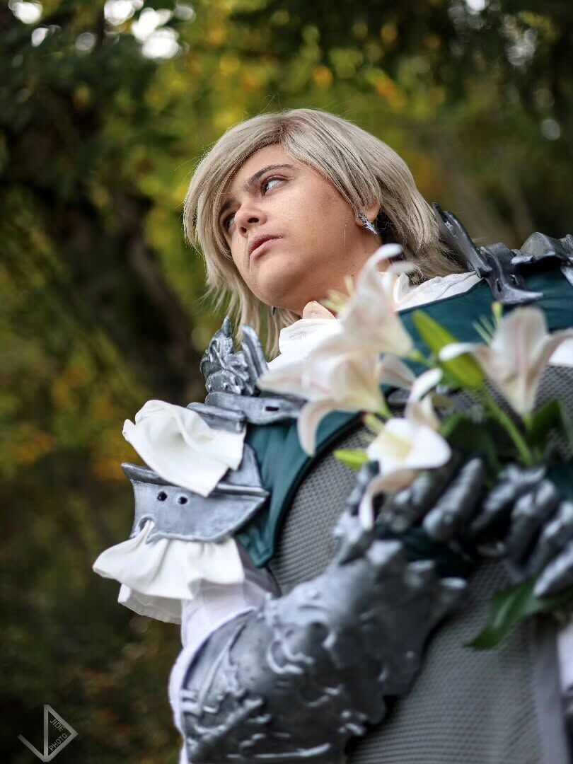 Благодарности: Дион Лесаж: @grenierilliane Серьги: @thedangerousladies Фото и обработка: @photoncaptor_jide Мероприятие: @coslantia_events #косплей #косплейFina