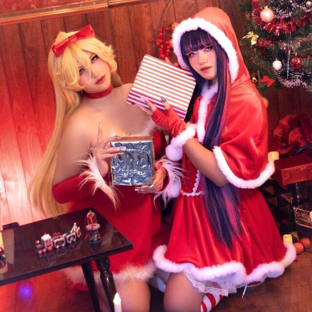 С Рождеством!! 🎄✨ - Фотограф @les_cliches_du_lievre Студия: @cosconv.studio в @k_shoppu_dijon Panty 