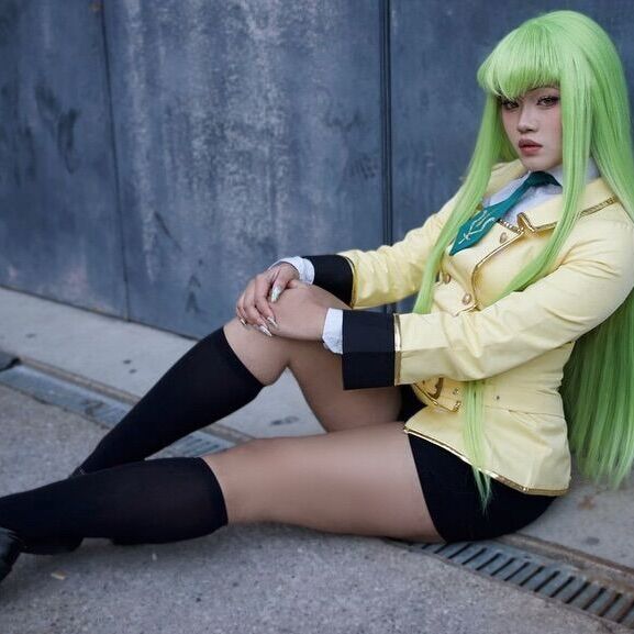 C.C. | Code Geass 💚 - Фотограф @soulygraphy Парик @_kuromii_cos Косплей @fantasyndmana - Теги 🏷️ #co