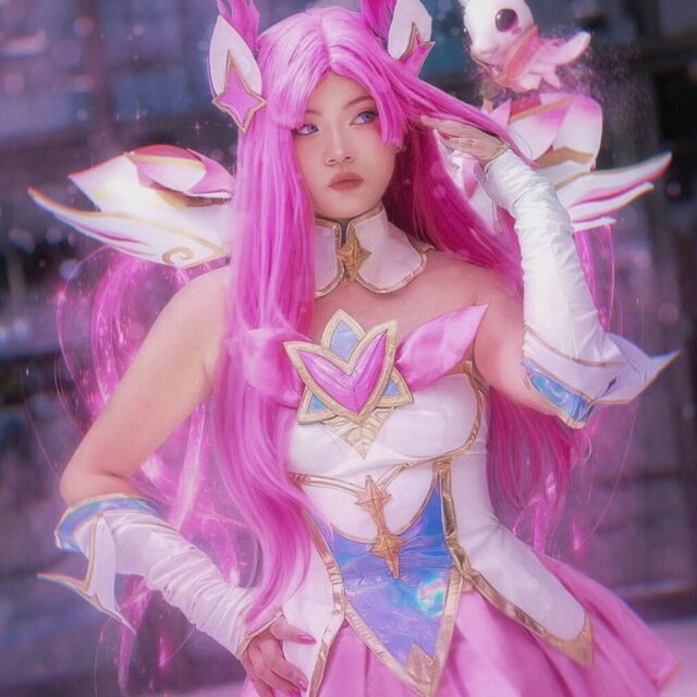 « Я едина с Первой Звездой, и только я могу выжечь тьму! »-SG Kai’Sa 💖 ~ Персонаж: Kai’Sa Star Guard