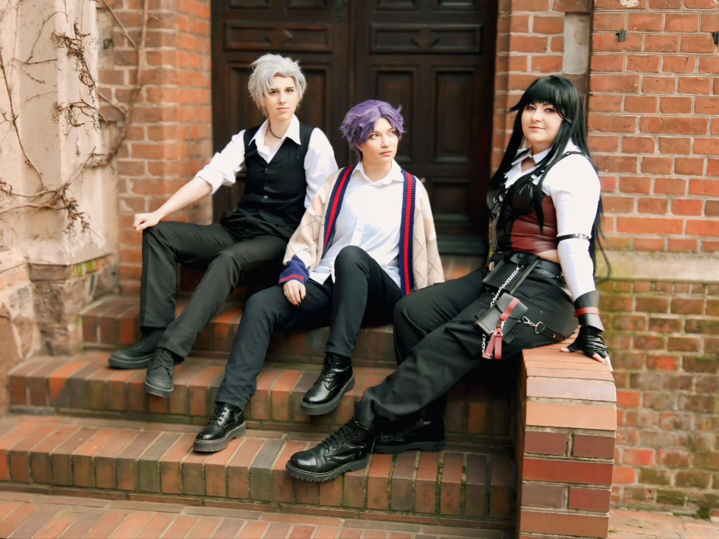 Photo: @klaus_universe Edit: я Sylus: @flashy_dino Rafayel: @lavender.milky Mc: я #loveanddeepspace #loveanddeepspacecosplay #косплей #loveanddeepspacegame #syl