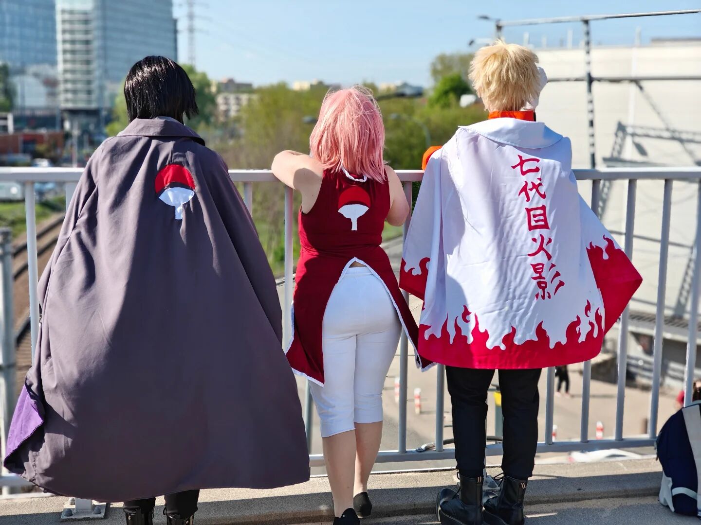 Наруто Удзумаки: @flashy_dino Саскэ Учиха: @lavender.milky Сакура Учиха: я Фото: @alex_zawodowi #косплей