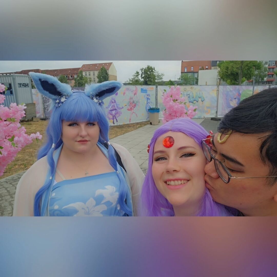 Сегодня снова прошла AnimeMesse в Бабельсберге. Было очень приятно там оказаться. К сожалению, мы с моим любимым @starguardiannova забыли уши Нахтары и Псианы. 