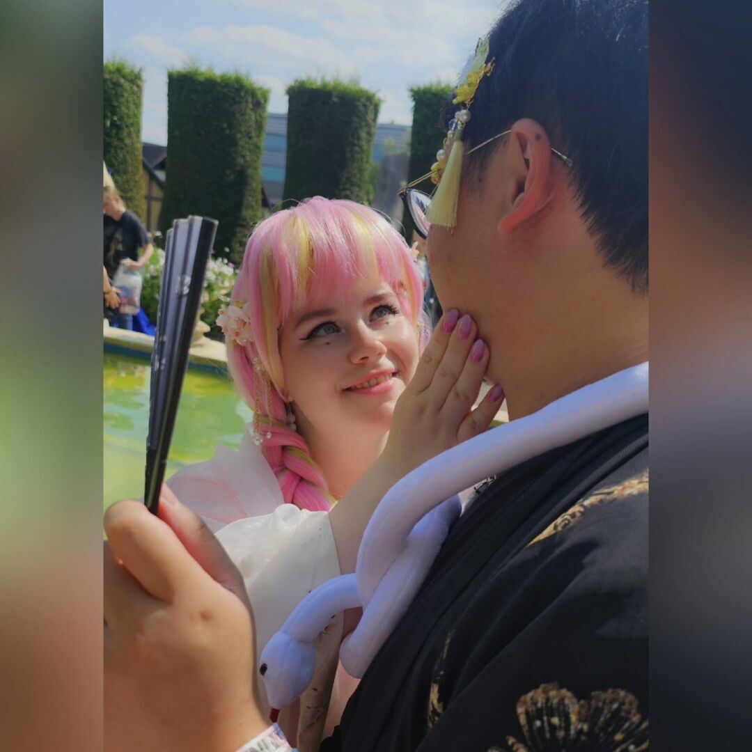 💞«Я смотрю на тебя, и я дома.»💞 ~ Дори ~ В поисках Немо 📸: @saju_chan_95 Косплеер: Обанай Игуро ~ @starguardiannova 👩🏼‍❤️‍💋‍👨🏽💍❤️ Мицури Канроджи ~ @_annie_chan