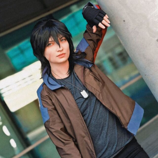 #VOLTRON || 🪐 Куртка дождалась своей фотосессии спустя 7 лет, шлю привет из Чёрного Льва ✌🏻 #VLD #VL