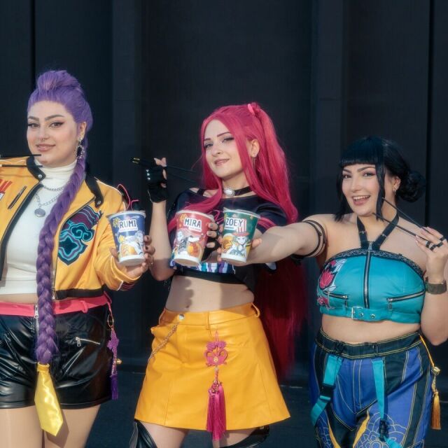 ✨Для фанатов!!🌟🩷 📸 @edmphoto_ Руми 💜 @kuri.cos Мира🩷 @bei.cos #kpopdemonhunters #косплей #huntrix #h