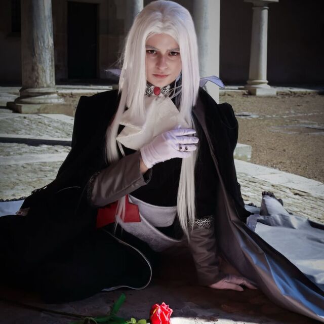 Мой любимый старик вампирской наружности вернулся✨ Это Астро, мой оригинальный персонаж, который в к