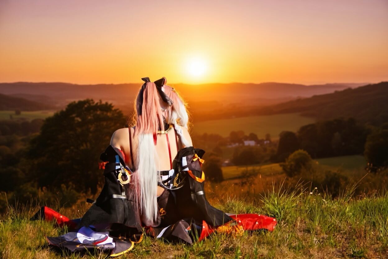 Некоторые звёзды горят ярче других❤️‍🔥🔥 Photo: @_ben_saraf_ Edit/Model/Wig: @kurai_no_yume Tags: #Чанли #косплей #wutheringwaves #wuwacosplay #чанликосплей
