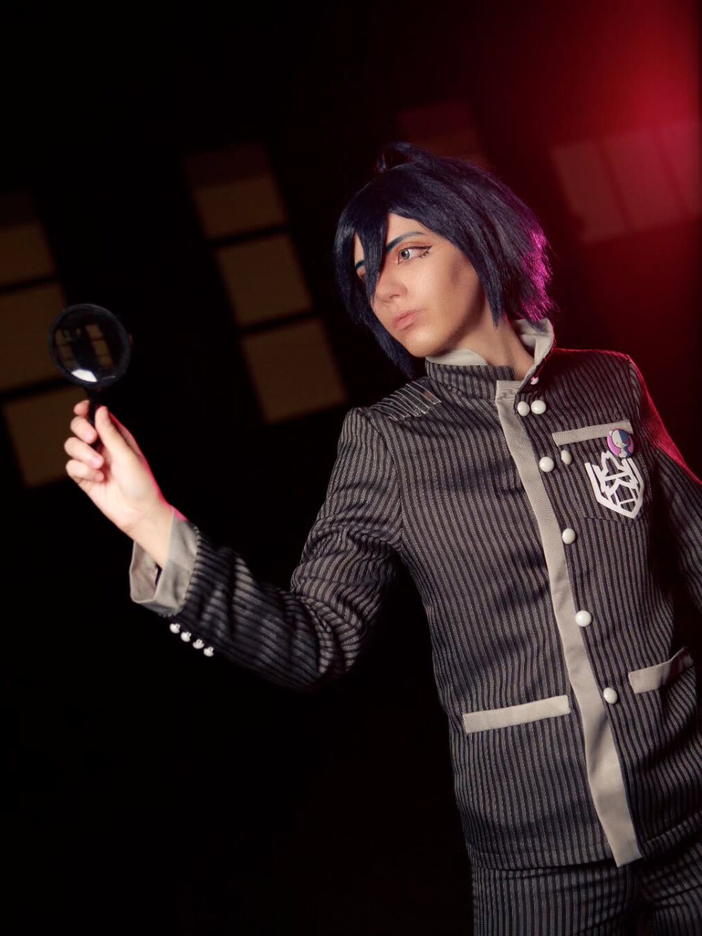 «Я РАСКРОЮ ПРАВДУ!» 🔹Сюити Сайхара — Danganronpa V3🔹 📸: @edmphoto_ 🐻 Значок: @hexyraart @hexyraartshop #косплей #Danganronpa #Монокума #СюитиСайхара