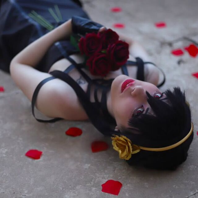 💝 С Днём святого Валентина 💘 🔹Йор, Принцесса-шип — Spy x Family🔹 📸: @ph.docx 📍: @sanmarinophoto 👁️: 