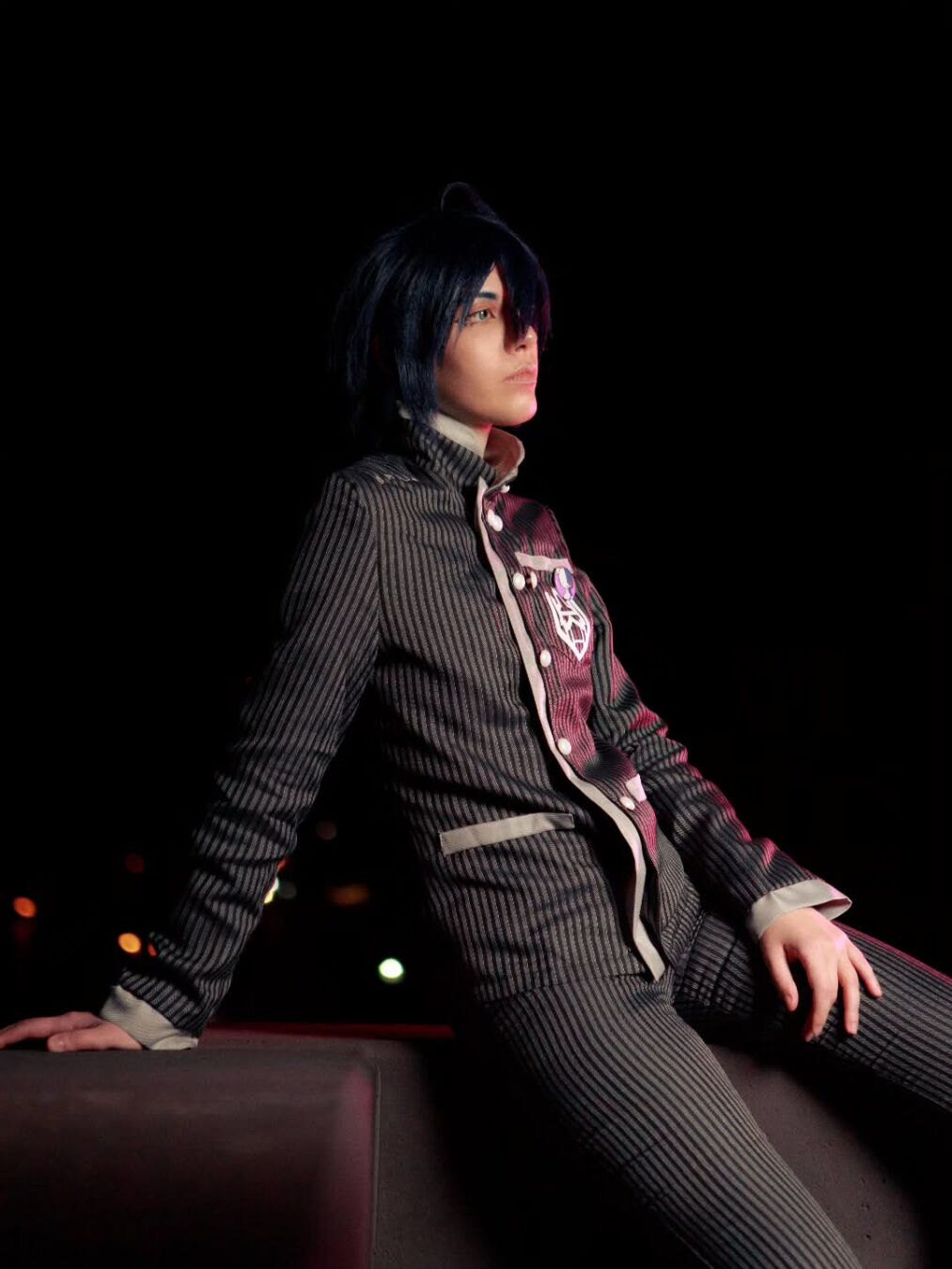 🔹Сюити Сайхара — Danganronpa V3🔹 📸: @edmphoto_ 🐻 Значок: @hexyraart @hexyraartshop #косплей #Danganronpa #Монокума #СюитиСайхара