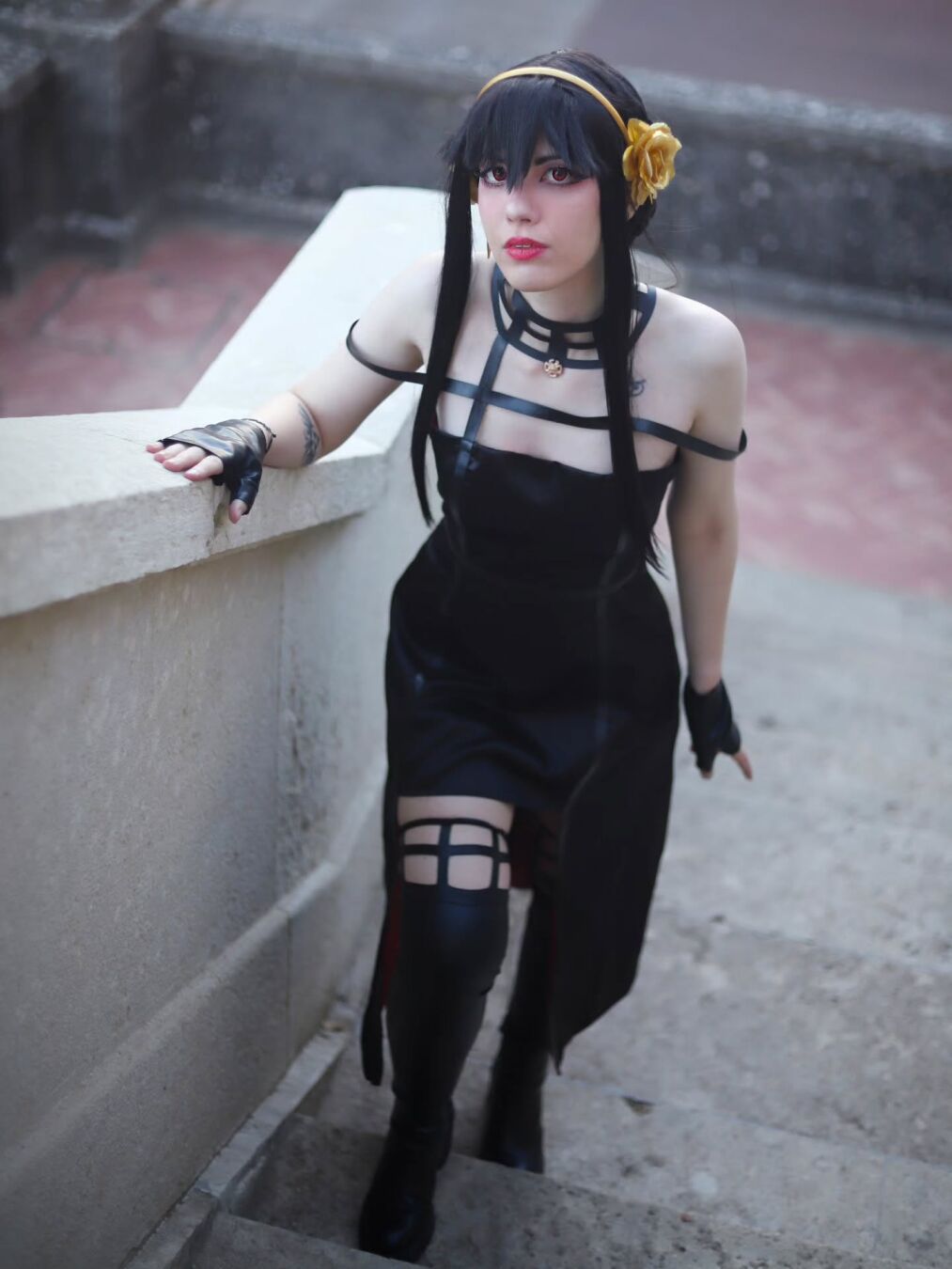 🔹Йор, Принцесса-шип — Spy x Family🔹 📸: @ph.docx 📍: @sanmarinophoto 👁️: @sacadranca_shop 👤: @damfirecosplay #косплей #ЙорФорджер #SpyxFamily